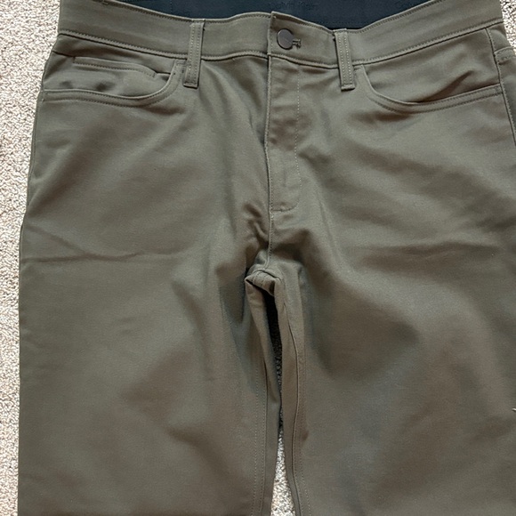 Bundle of 2 Mens Calvin Klein Slim Move 5 pocket pants 33x32 navy & olive green - Picture 6 of 14